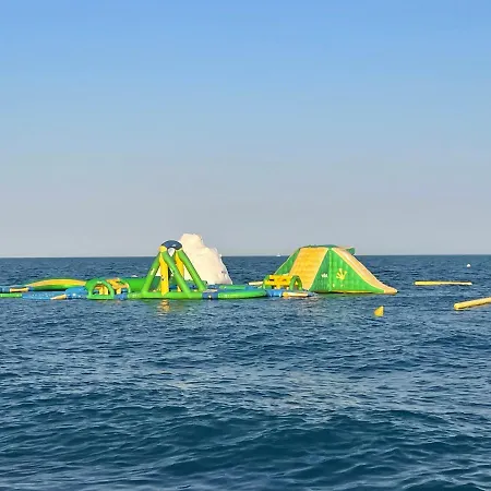 Excellent Two Bedroom Lägenhet *