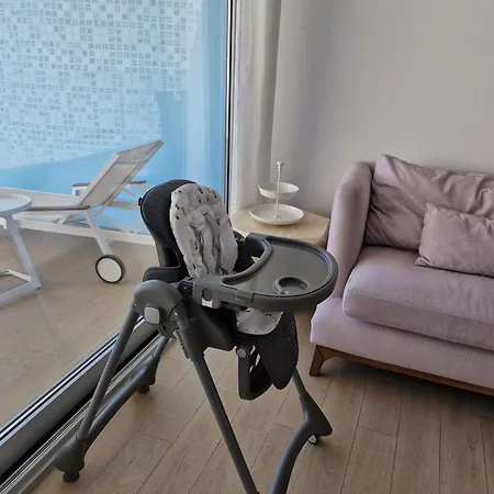 Excellent Two Bedroom * فوينخيرولا