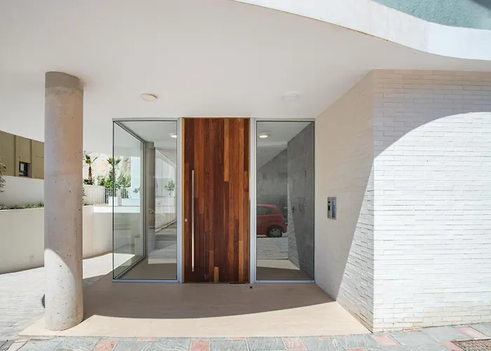 Excellent Two Bedroom フエンヒロラ