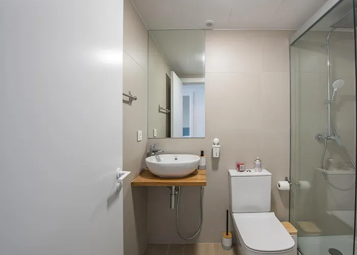 Excellent Two Bedroom アパート