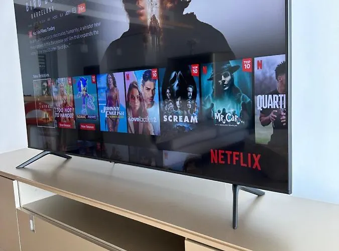 Excellent Two Bedroom アパート *