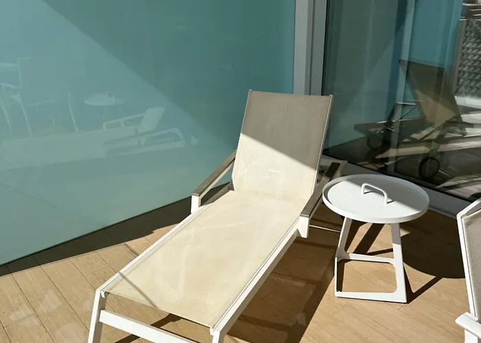 Excellent Two Bedroom アパート フエンヒロラ